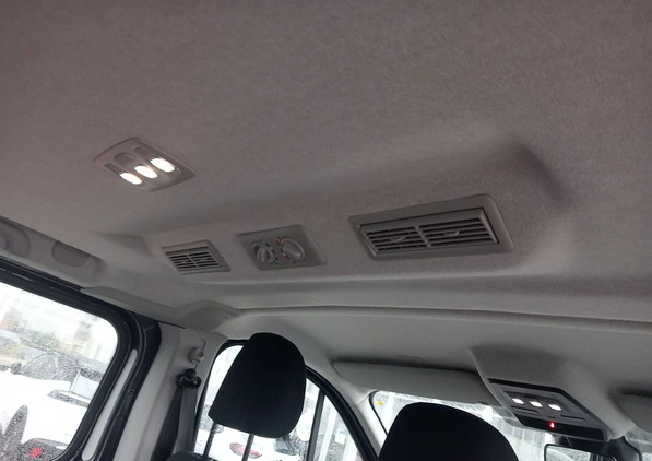 Renault Trafic cena 169000 przebieg: 12700, rok produkcji 2022 z Swarzędz małe 79